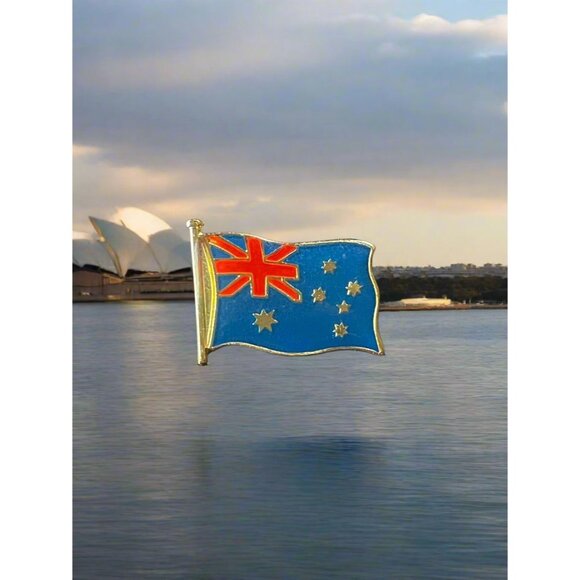 Gold Tone Australian Flag Enamel Brooch Pin - Picture 1 of 4